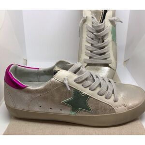 Shu shop Paula fashion sneakers women’s shoes metallic size 8